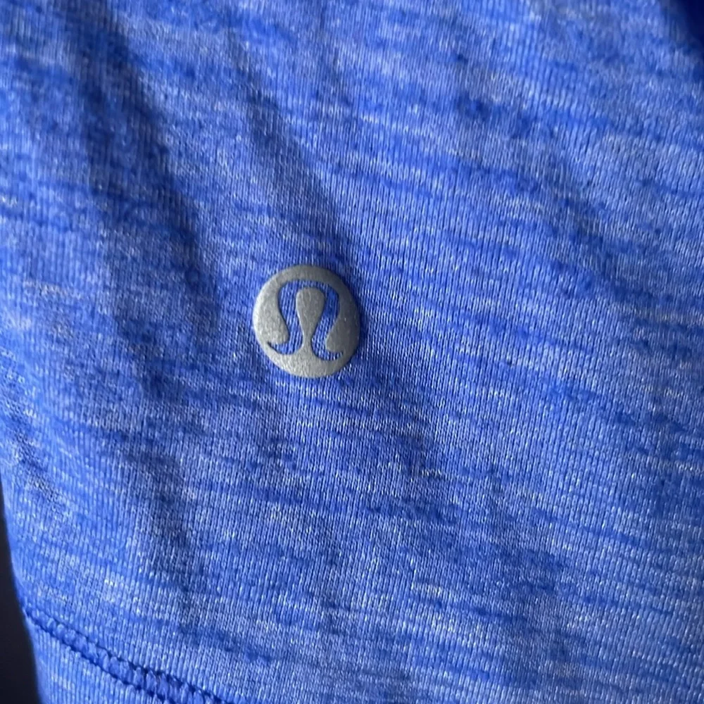 Lululemon On Track Long Sleeve Top in Heathered Cerulean Blue - Picture 4 of 9